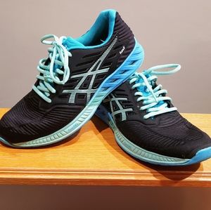 Women's Asics Running Shoes, Size 8